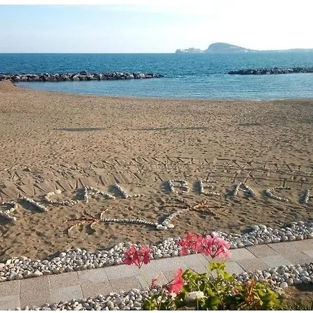 Tropical House * Formia